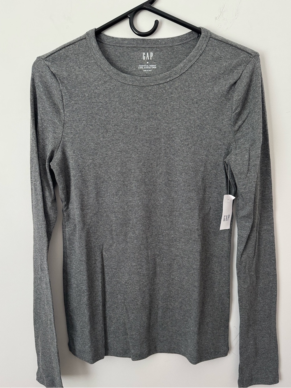 🆕 GAP - Women’s Essential Rib Long Sleeve Crewneck Top - Gray - M